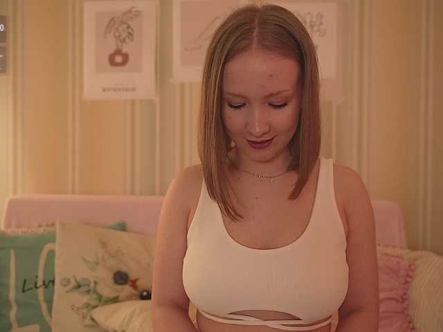 EvaSweet's BongaCams show and profile