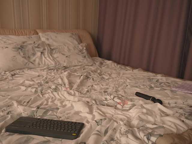 EvaSweet's BongaCams show and profile