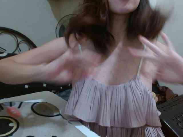 ArianneHeart webcam