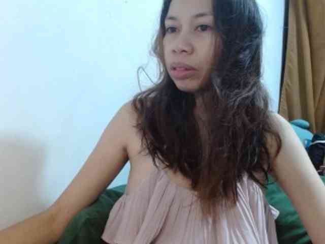 ArianneHeart webcam
