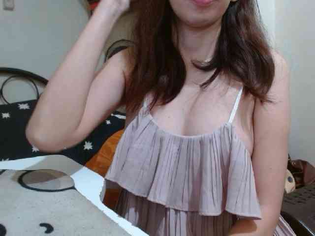 ArianneHeart webcam