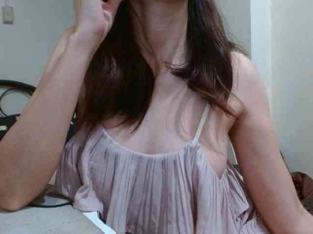 ArianneHeart webcam