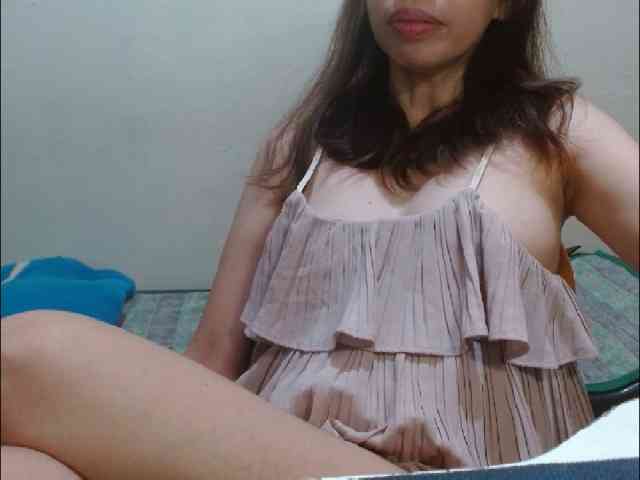 ArianneHeart webcam