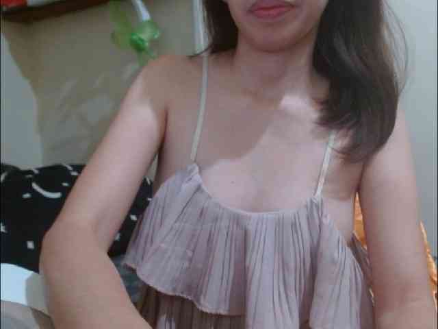 ArianneHeart webcam