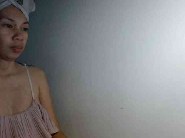 ArianneHeart webcam