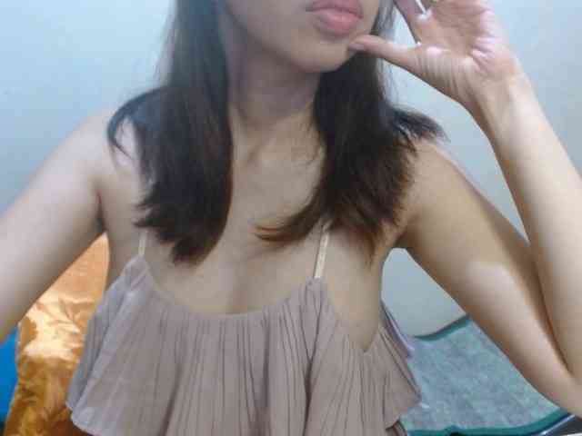 ArianneHeart webcam