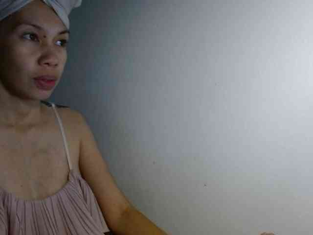 ArianneHeart webcam