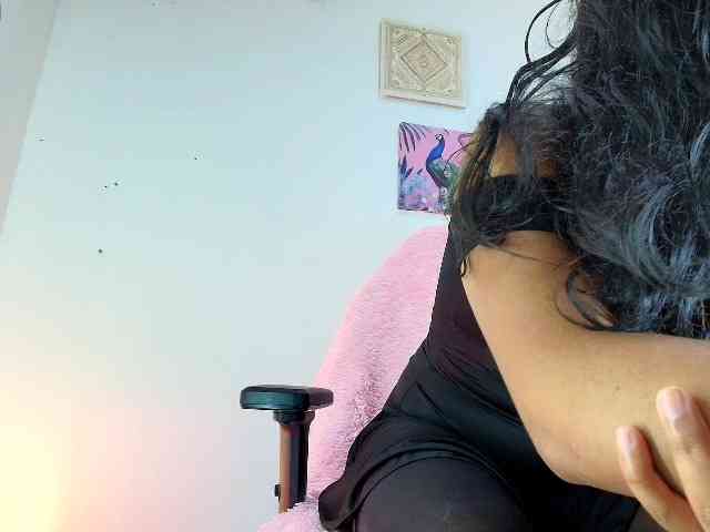 angela-bigass