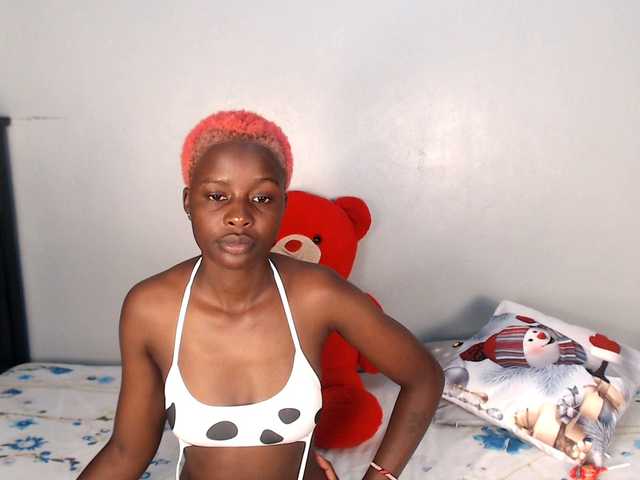 Veecatch's BongaCams show and profile