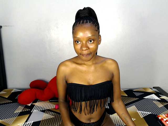 Veecatch's BongaCams show and profile