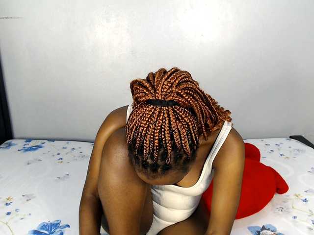 Veecatch's BongaCams show and profile