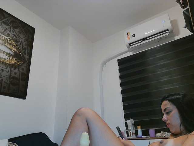 SrtaJhenny's BongaCams show and profile