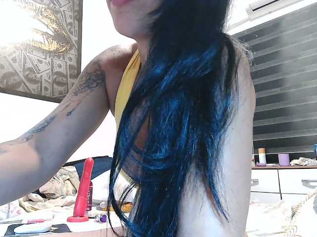 SrtaJhenny's BongaCams show and profile