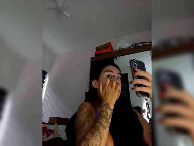 SrtaJhenny webcam