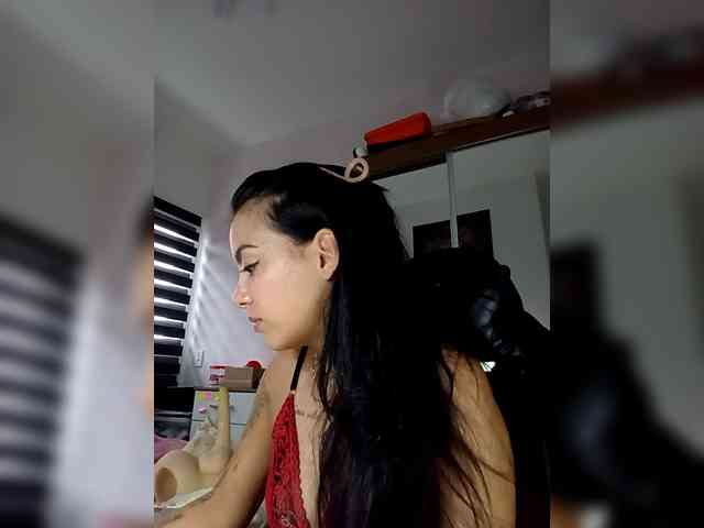 SrtaJhenny webcam