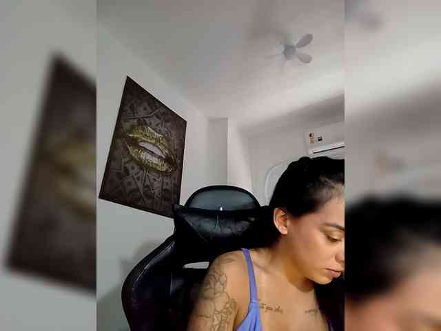 SrtaJhenny webcam