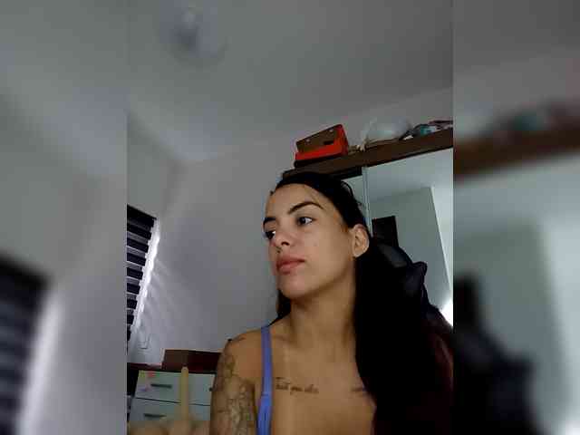 SrtaJhenny webcam