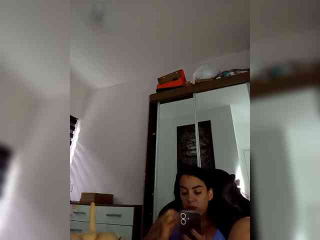 SrtaJhenny webcam