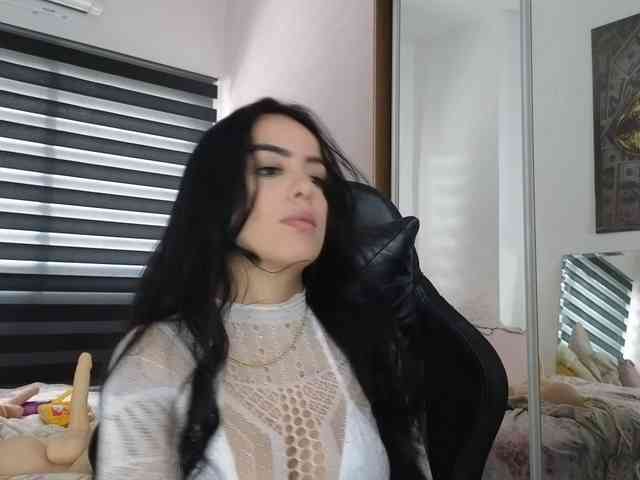 Модель: SrtaJhenny