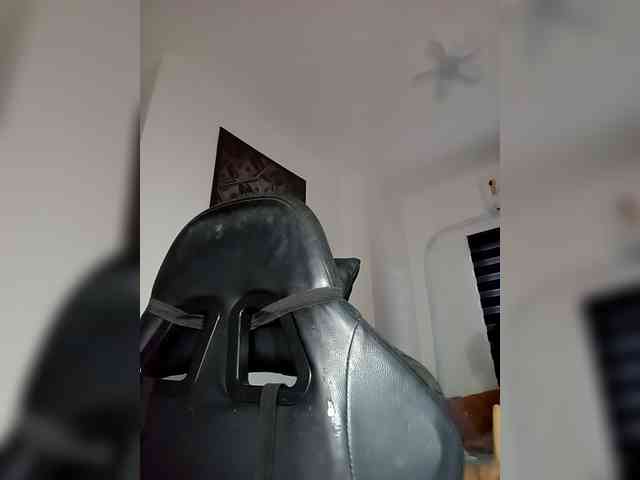 SrtaJhenny webcam