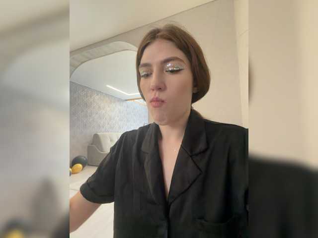 Alinagilberd03's BongaCams show and profile
