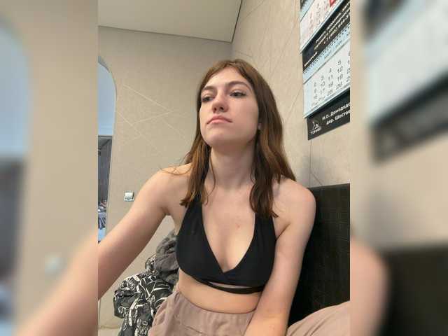 Alinagilberd03's BongaCams show and profile