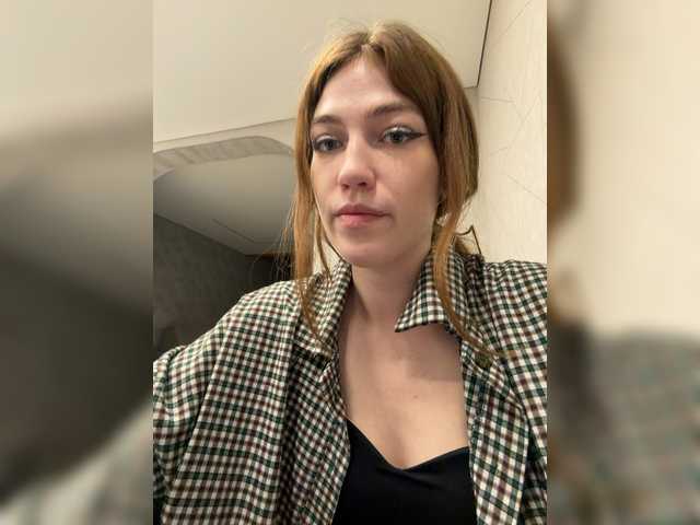 Alinagilberd03 Live Cam on BongaCams