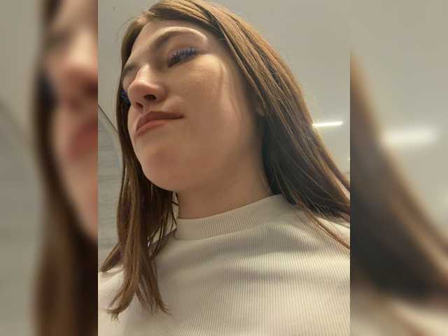 Alinagilberd03's BongaCams show and profile