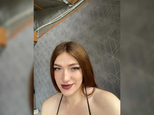 Alinagilberd03's BongaCams show and profile