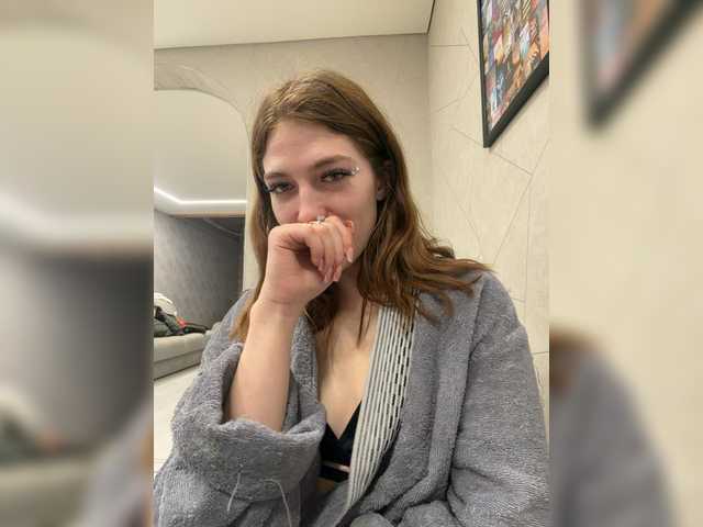 Alinagilberd03's BongaCams show and profile