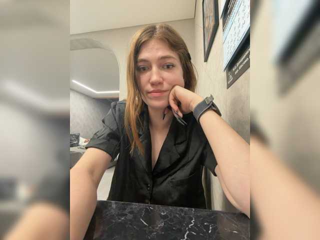 Alinagilberd03's BongaCams show and profile