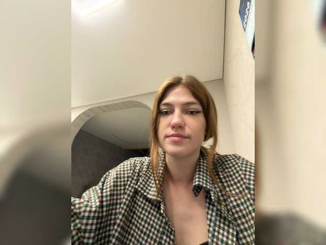 Alinagilberd03's BongaCams show and profile