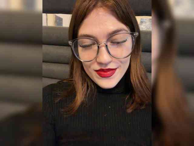 Alinagilberd03 Live Webcam on BongaCams