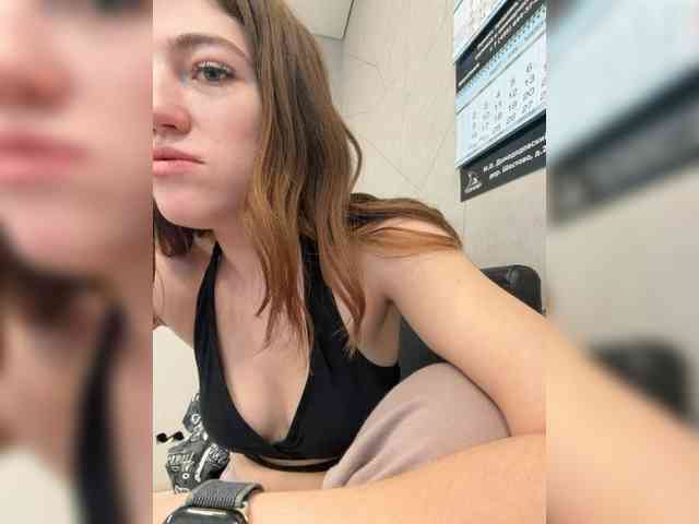 Alinagilberd03 webcam