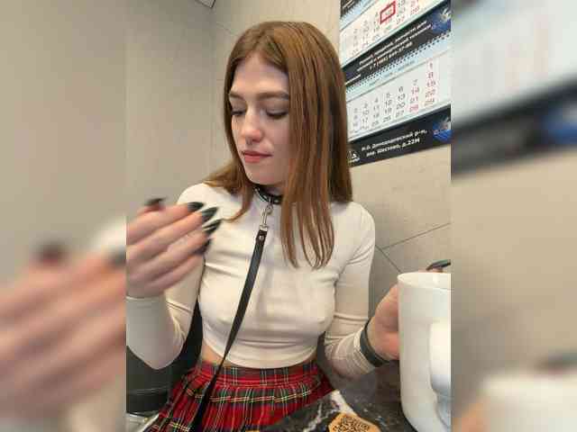 Alinagilberd03 webcam