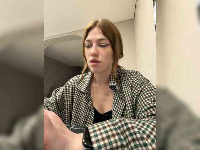 Alinagilberd03 webcam