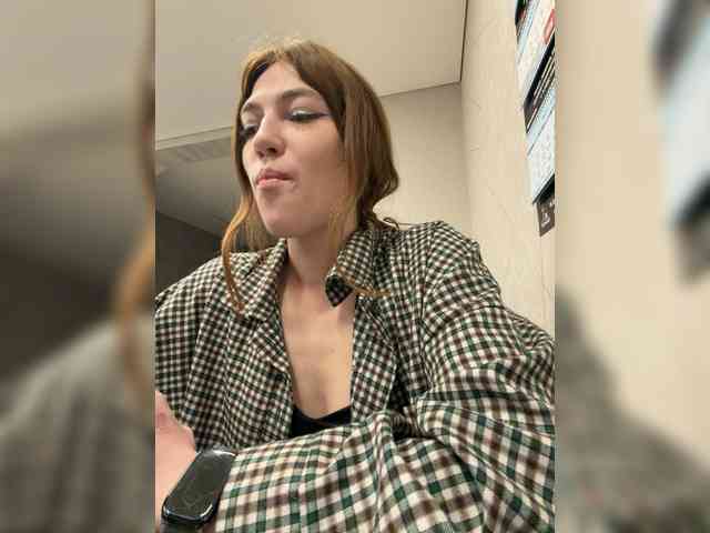 Alinagilberd03 webcam