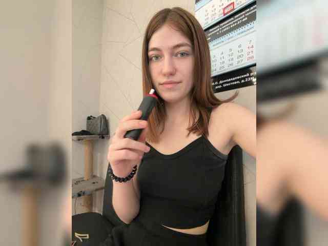 Alinagilberd03 webcam