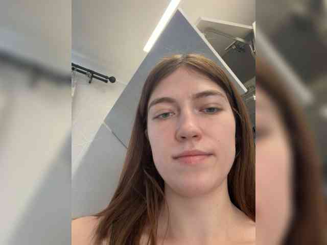 Alinagilberd03 webcam