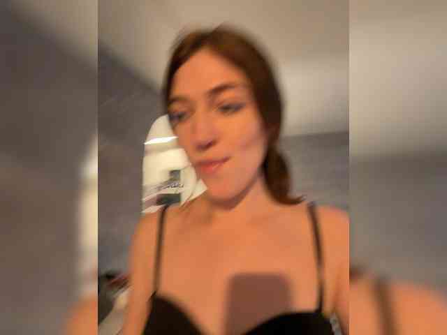 Alinagilberd03 webcam