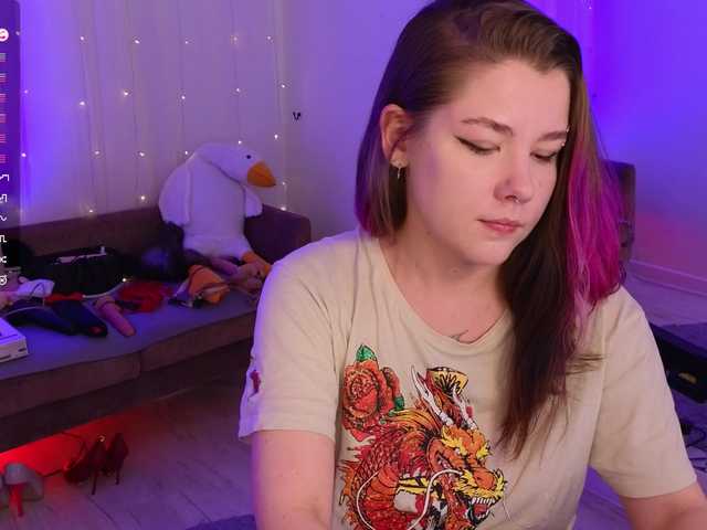 MiraFalls's BongaCams show and profile