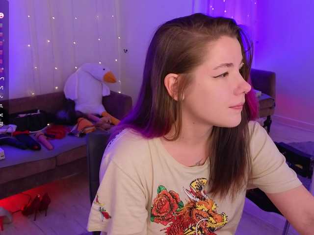 MiraFalls's BongaCams show and profile