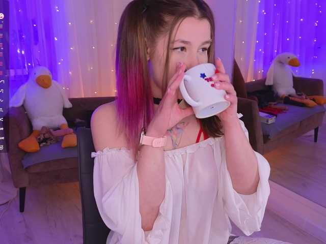 MiraFalls's BongaCams show and profile