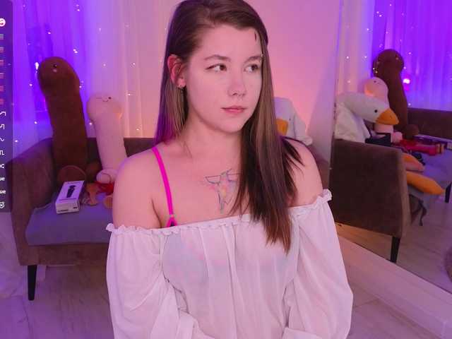 MiraFalls's BongaCams show and profile