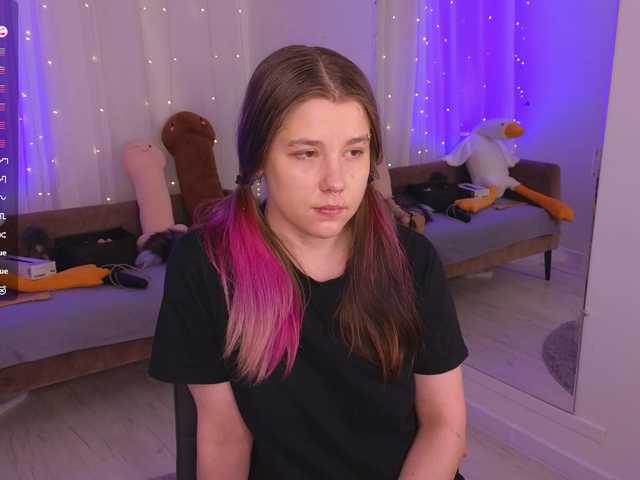 MiraFalls's BongaCams show and profile