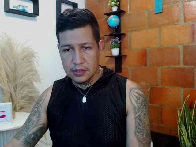 raicolt Live Webcam on BongaCams
