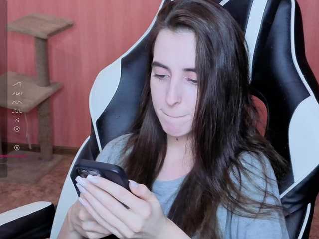 Valeritiiio's BongaCams show and profile