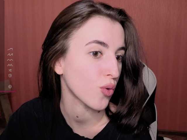 Valeritiiio's BongaCams show and profile