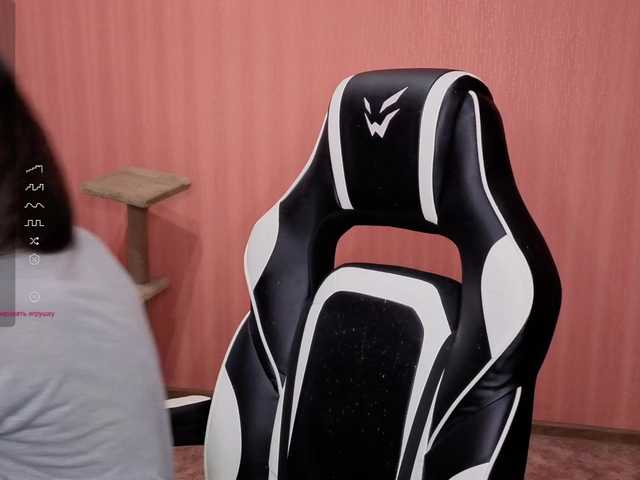 Valeritiiio's BongaCams show and profile