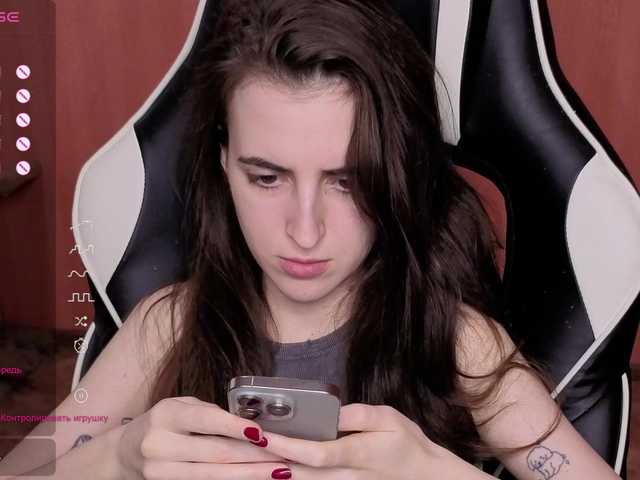 Valeritiiio's BongaCams show and profile